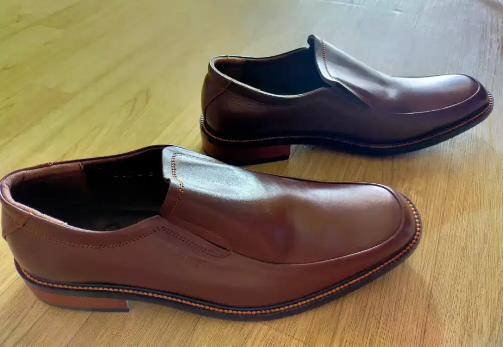 Sepatu Testoni Baru