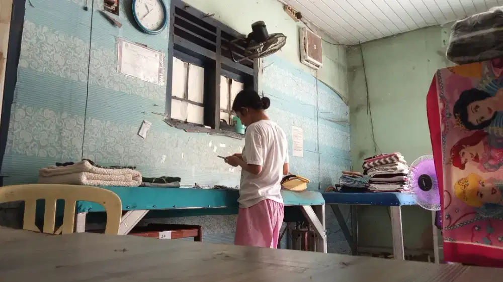 Karyawan laundry