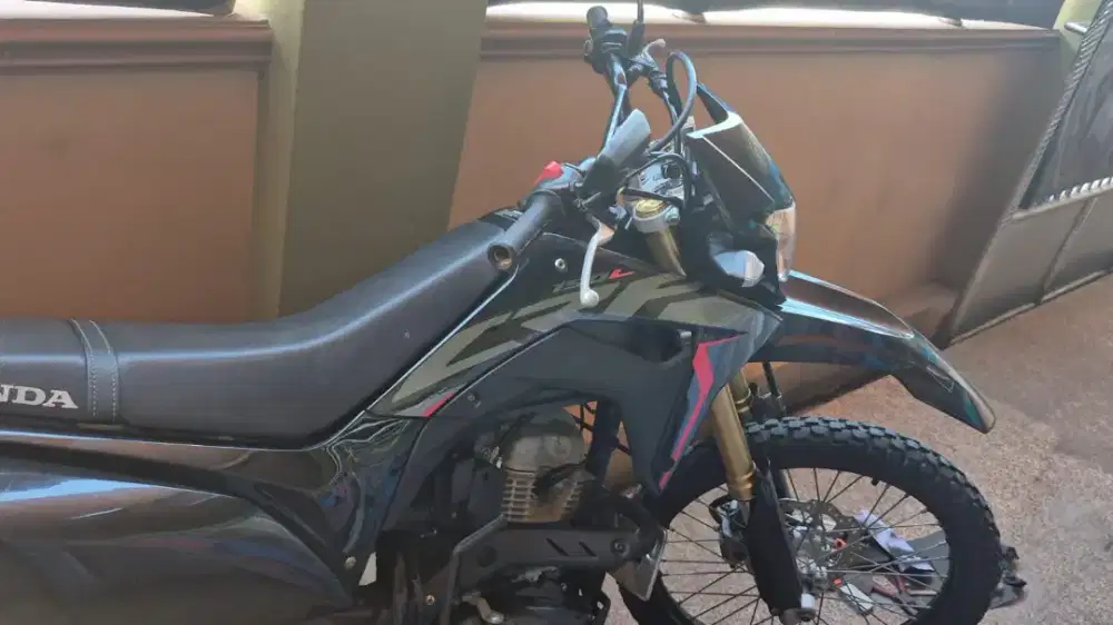 Dijual trail Honda Crf 150 low km