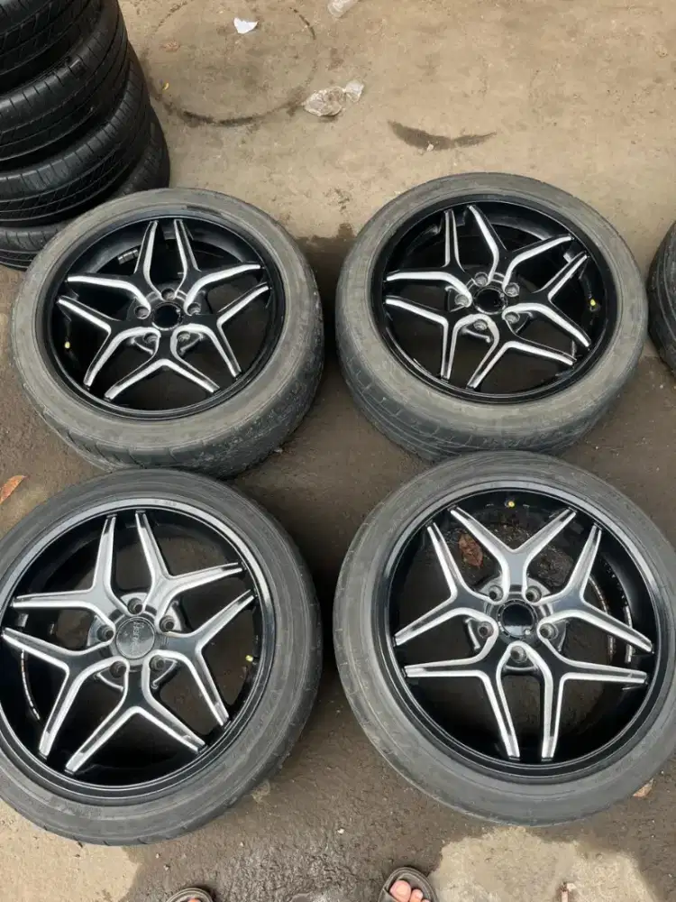 Velg ring 18 pcd 5x114,3 ET 40 ban 225/45 R18