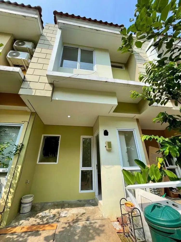 Disewakan rumah 2 BR 2 lantai virginia village gading serpong