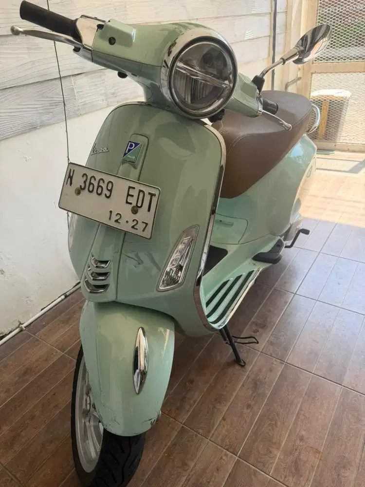 vespa primaveras 150
