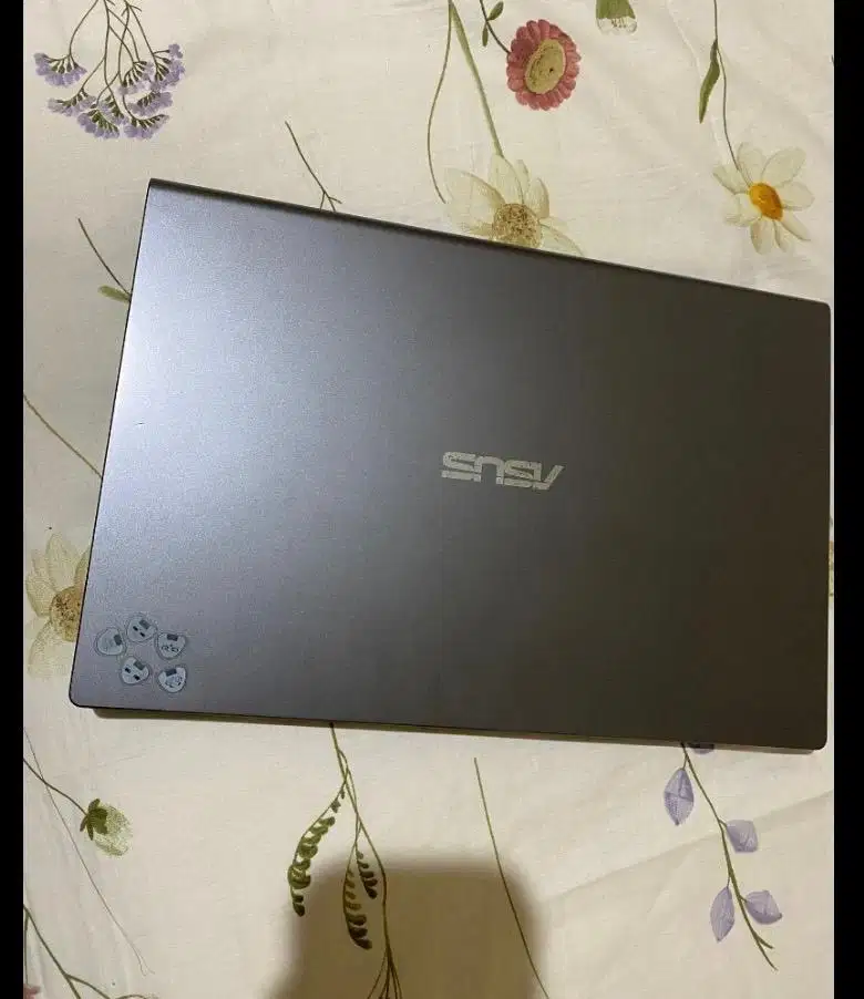 Jual laptop Asus Vivobook , cocok untuk kerja, kuliah, sekolah meeting