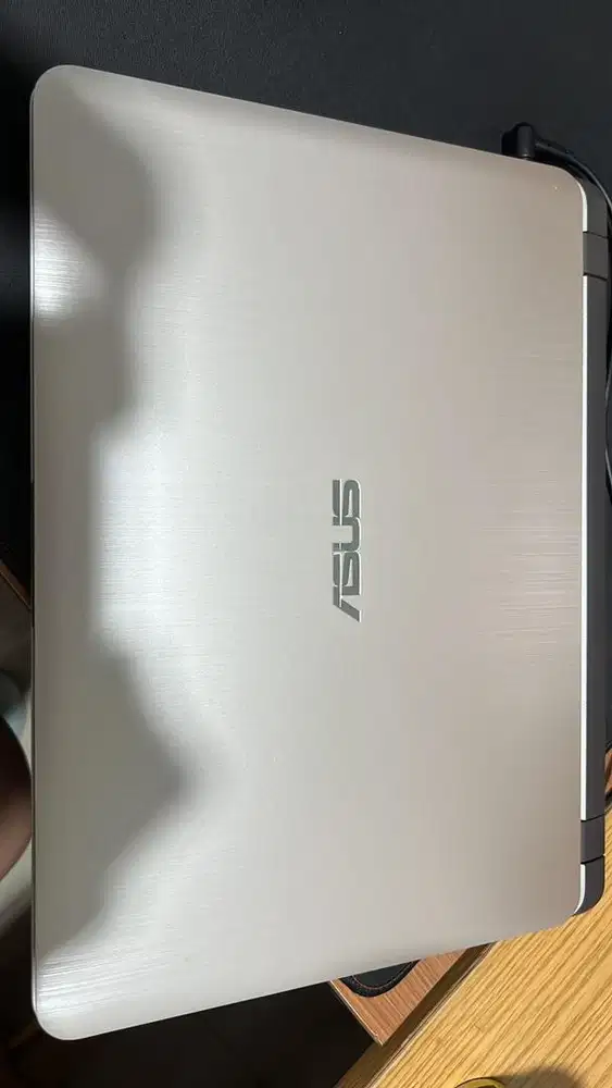 Laptop ASUS A407U