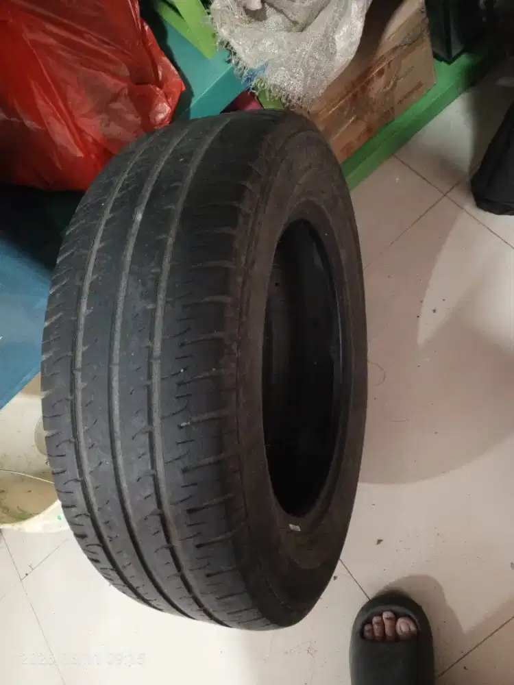 Ban bekas APV 15 inch