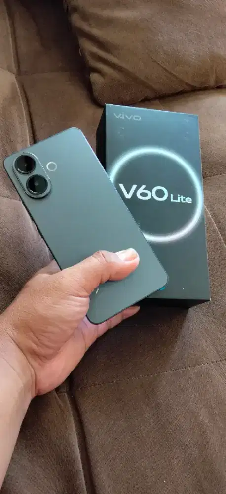 ViVo V60 lite  4G/Ram 8/256 garansi
