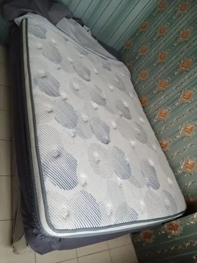 tempat tidur ukuran 120