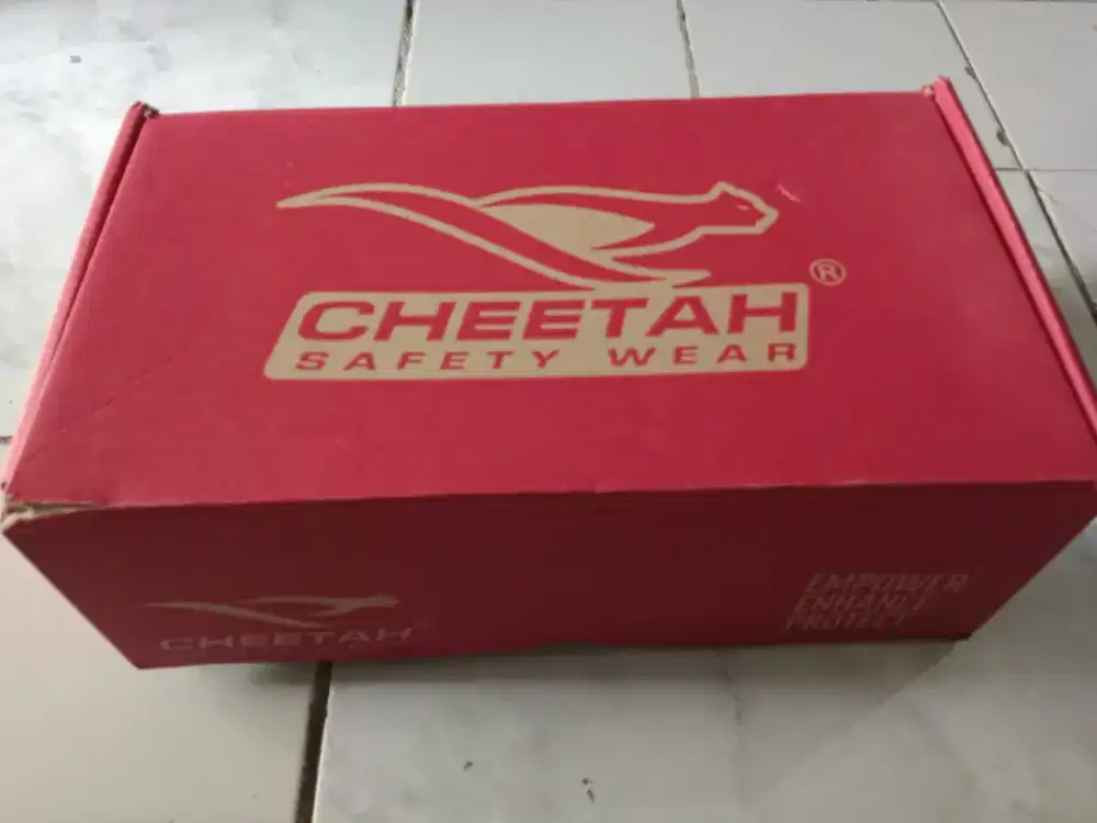 Dijual sepatu safety Chetaah baru