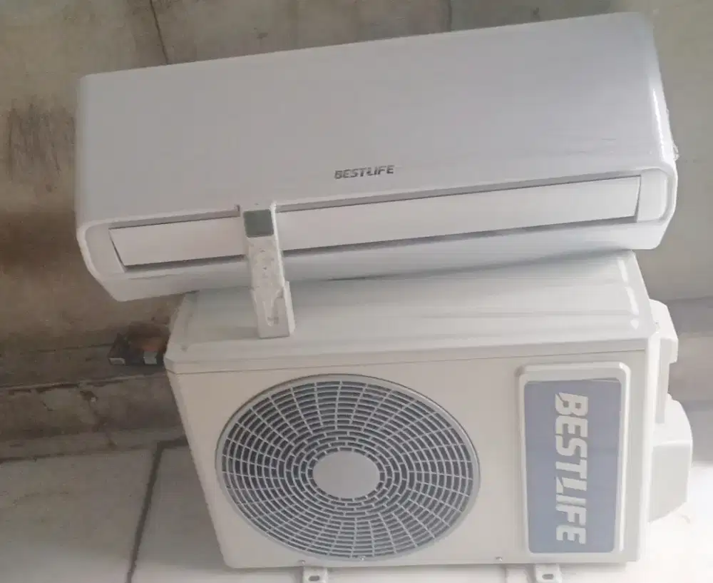 AC 1pk siap pasang pemakaian 1tahun bisa tukar