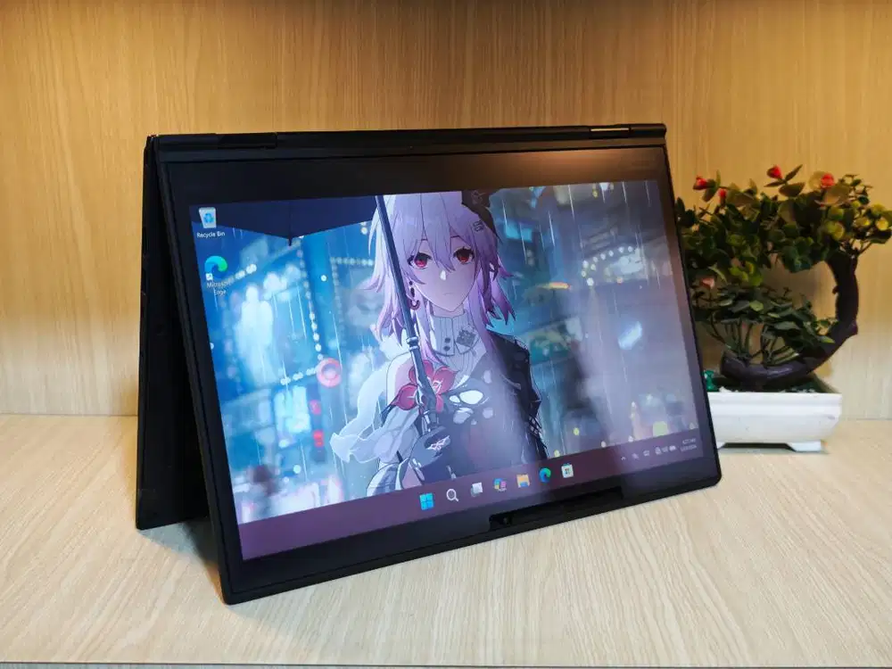 Laptop Tablet 2in1 Touchscreen Layar Resolusi 2K Lenovo X1 Yoga GEN 3