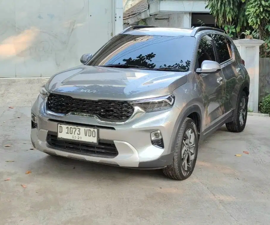 Kia SONET PREMIERE SUNROOF 1.5 AT 2023/2024 LowKM 16rb RECORD KIA BDG