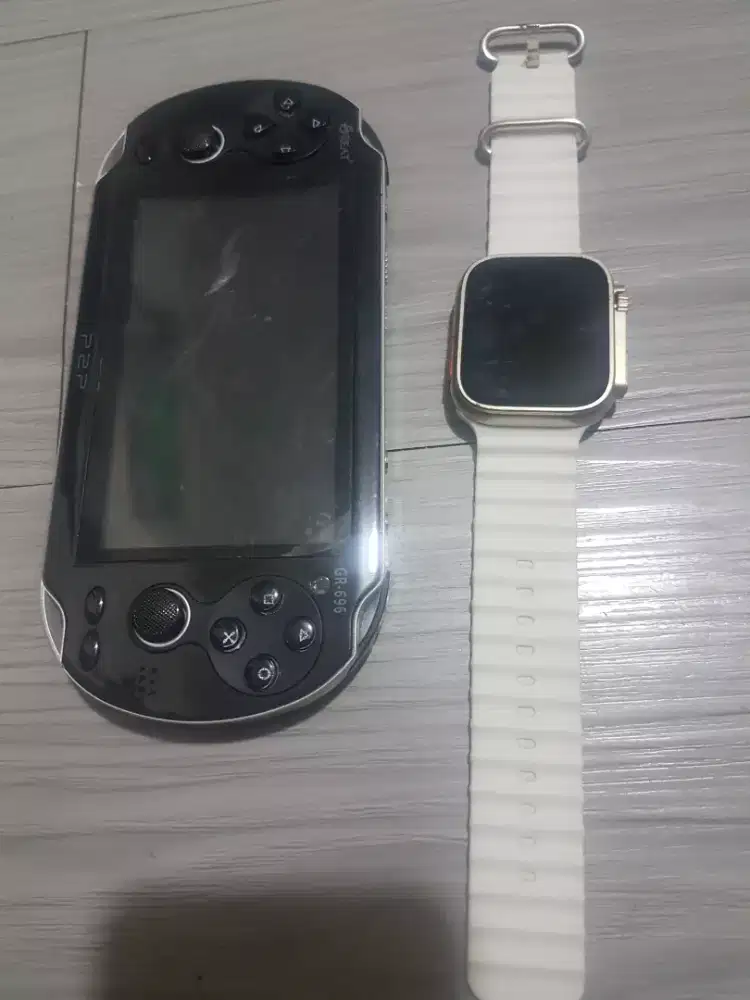 Jam Tangan dan PSP