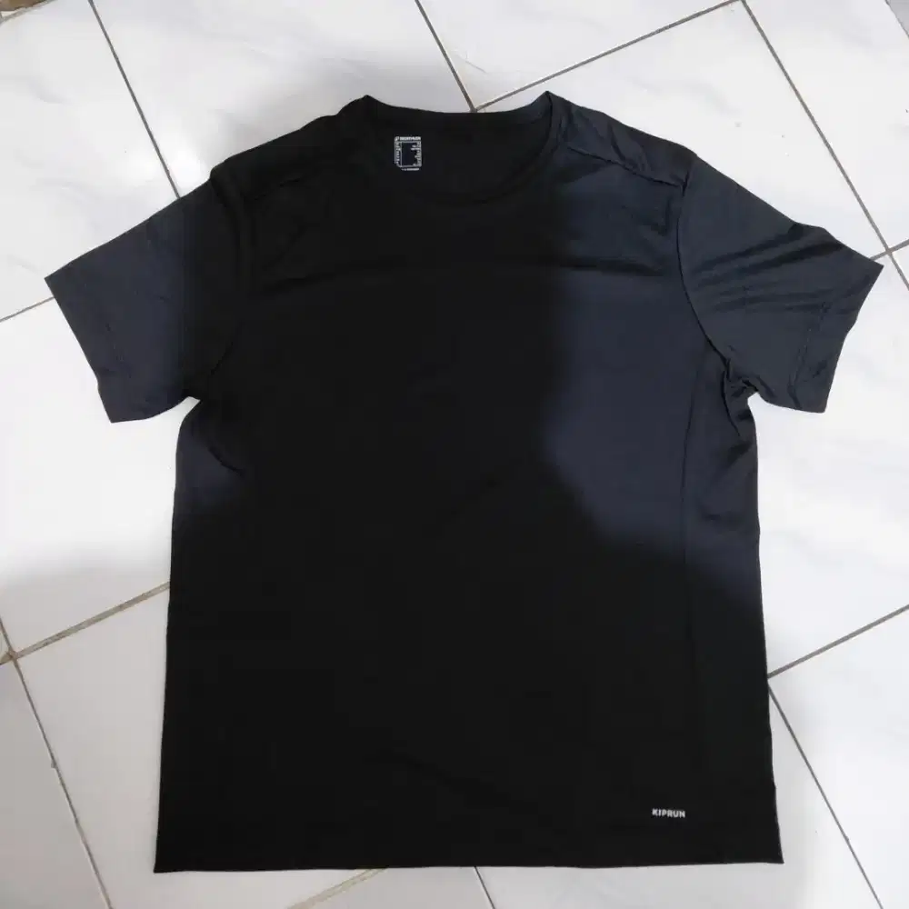 Running Shirt Decathlon Size XL Black Kiprun Kaos Lari Jersey Baju
