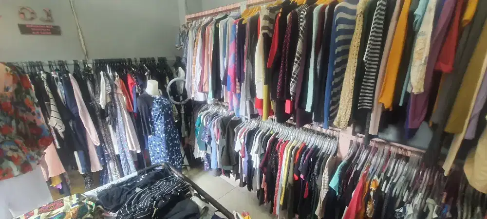 JUAL OBRAL SEMUA BAJU  MINIMAL AMBIL 500 PCS