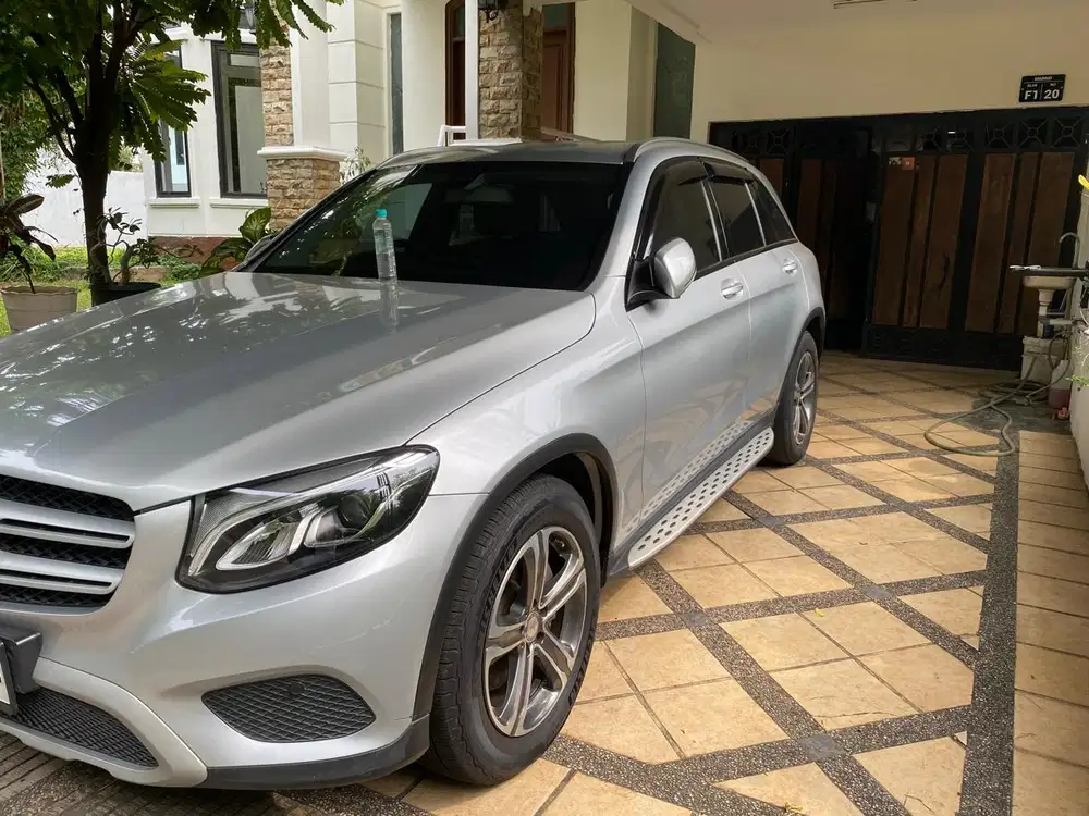 Mercedes-Benz GLC250 2017 Bensin