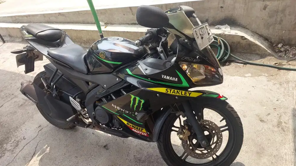R15 2015  KM 28RIBUAN OKE Banget