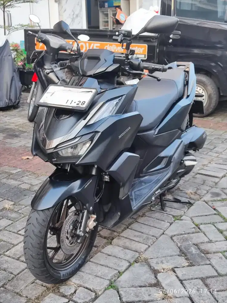 Vario 2023 ABS Hitam