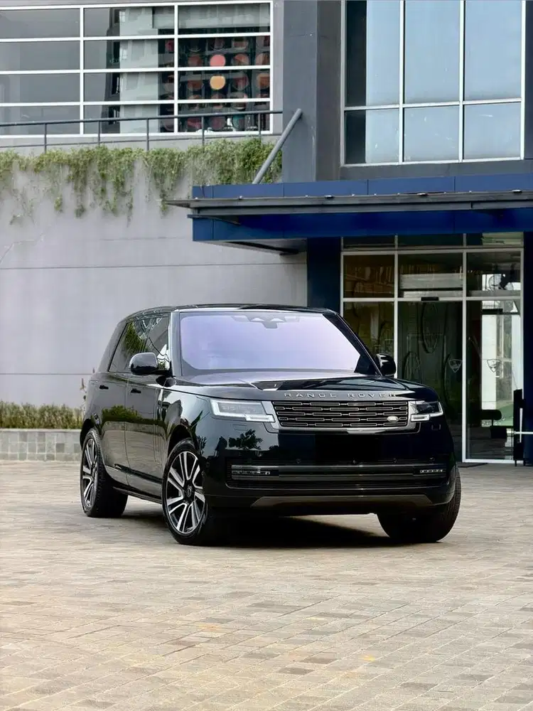 CASH Range Rover Vogue P440 PHEV LWB ATPM 2023 Like New Low Odo