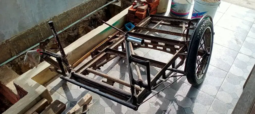 Rangka Becak Motor