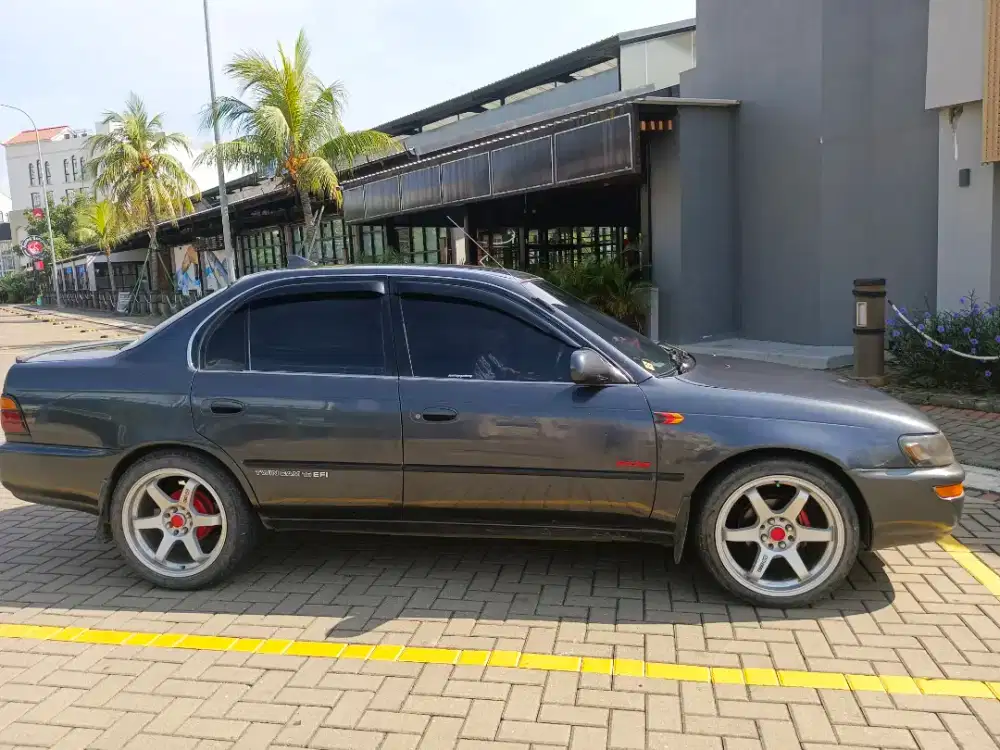 Toyota Great Corolla 1993 MT