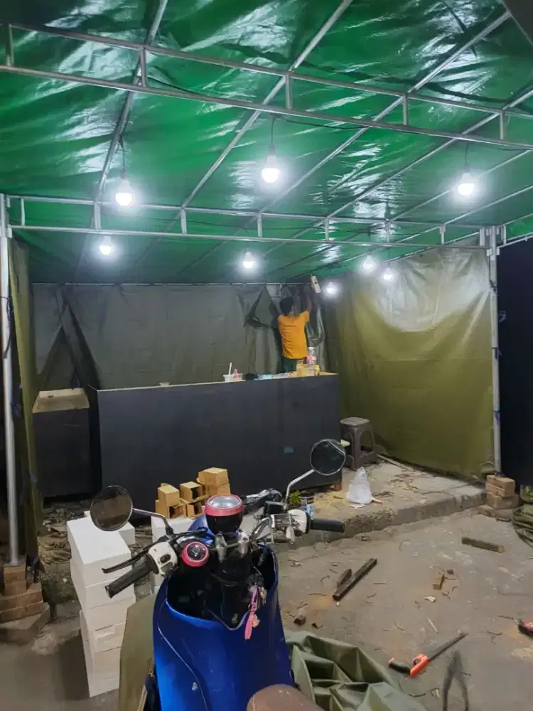 Di jual tenda besi buat dagang ukuran 3x6.