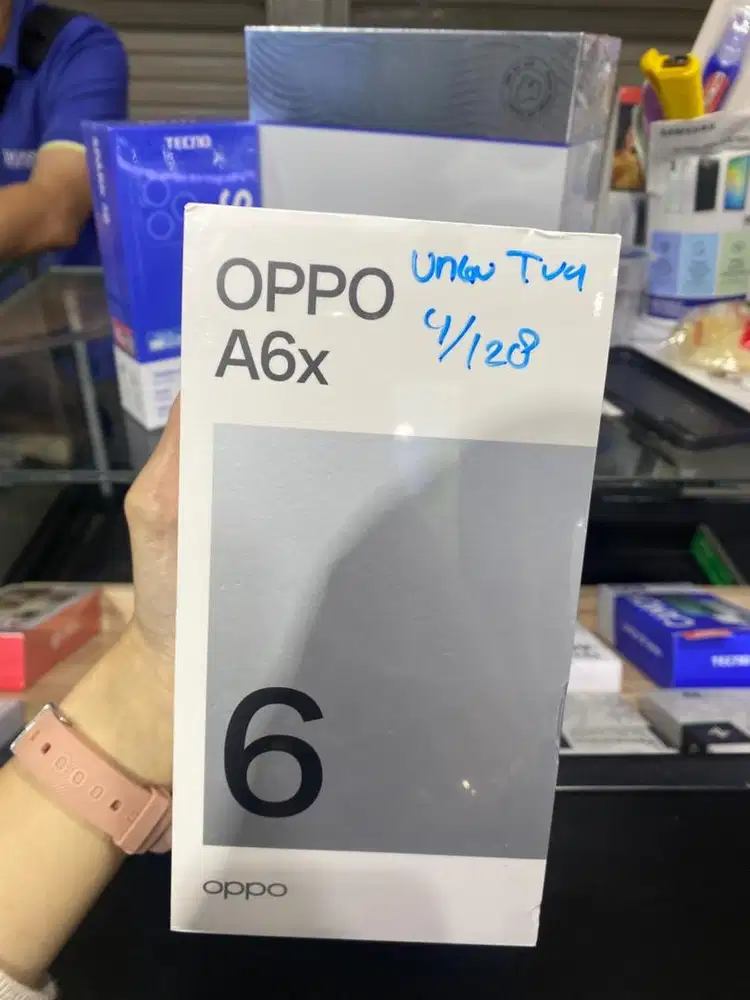 Oppo a6x 4/128 segel baru bisa cash credit tuker tambah cod