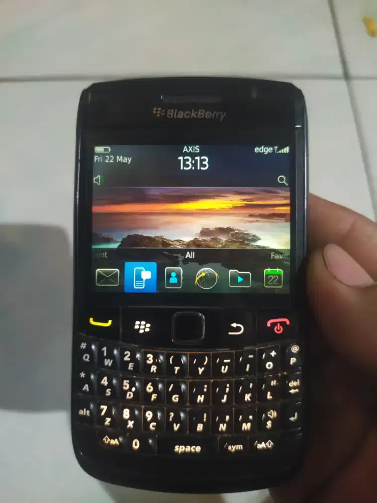 Blackberry onyx 2