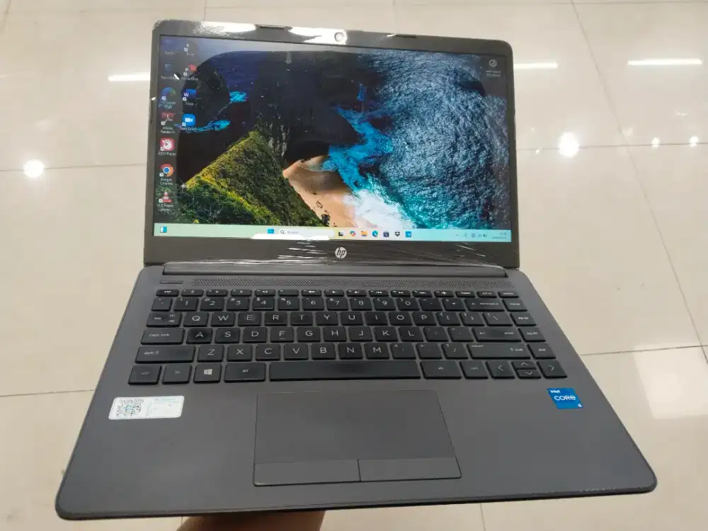 Dijual laptop HP Intel i5 gen 11 Ram 8GB DDR4 SSD 512GB Win 11 Mulus