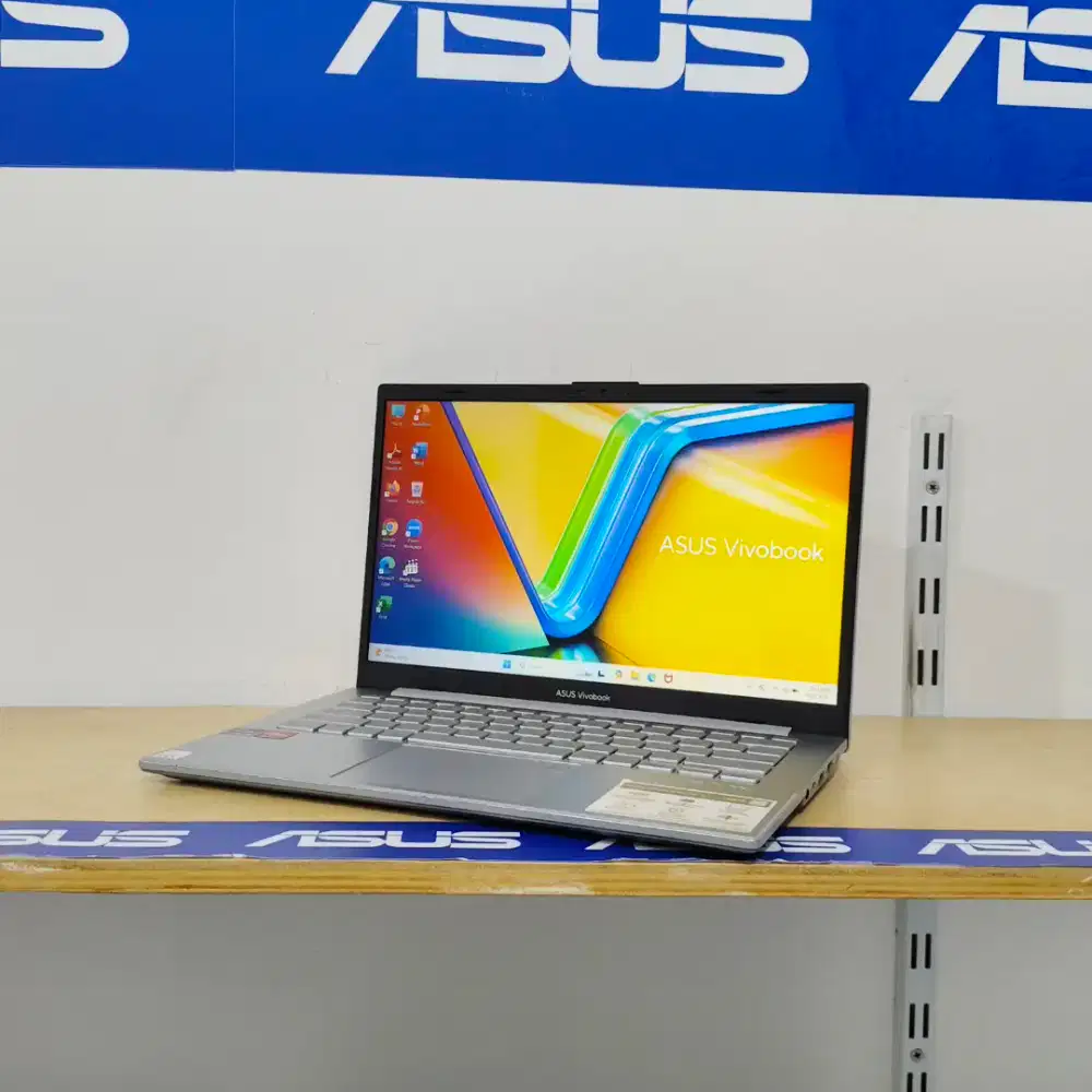 Laptop Second ASUS E1404FA Ryzen 5 7520U (8GB/SSD 512GB)