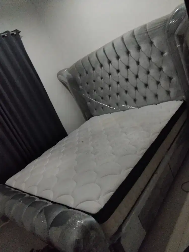 Divan 180×200 (jual divannya aja)