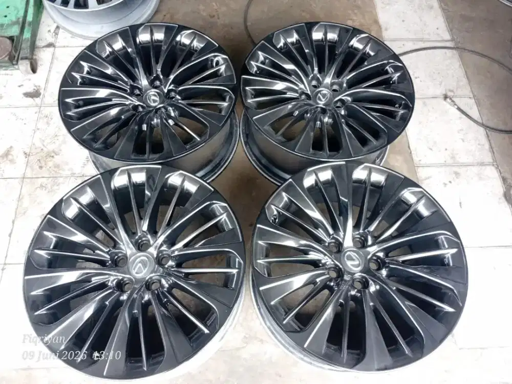 Jual vleg OEM Lexus ls 500 R20 pcd 5x120 lbr 8.5 et 25 kond mulus 4pcs