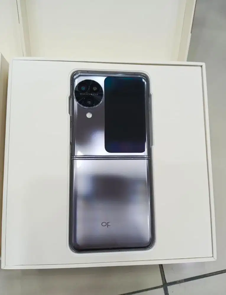 oppo flip N3 ram 12/256