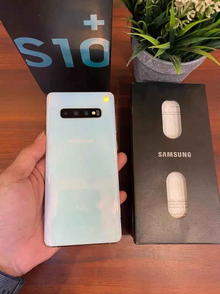Samsung Galaxy S10+ 8/128GB Blue Garansi Resmi Eks Sein