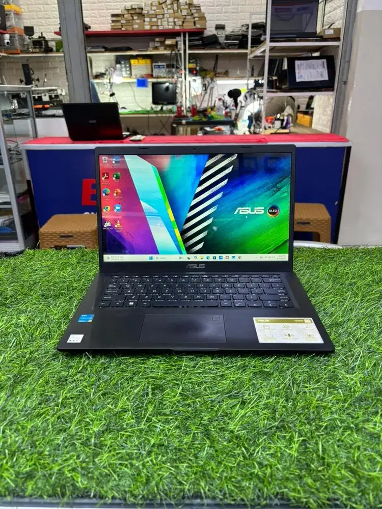 Jual Laptop Asus Vivobook 4/256