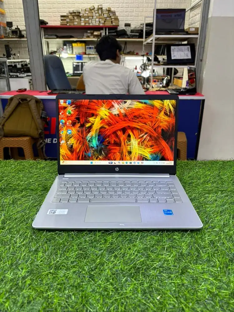 Jual laptop HP 14s i3 gen 10 8/512