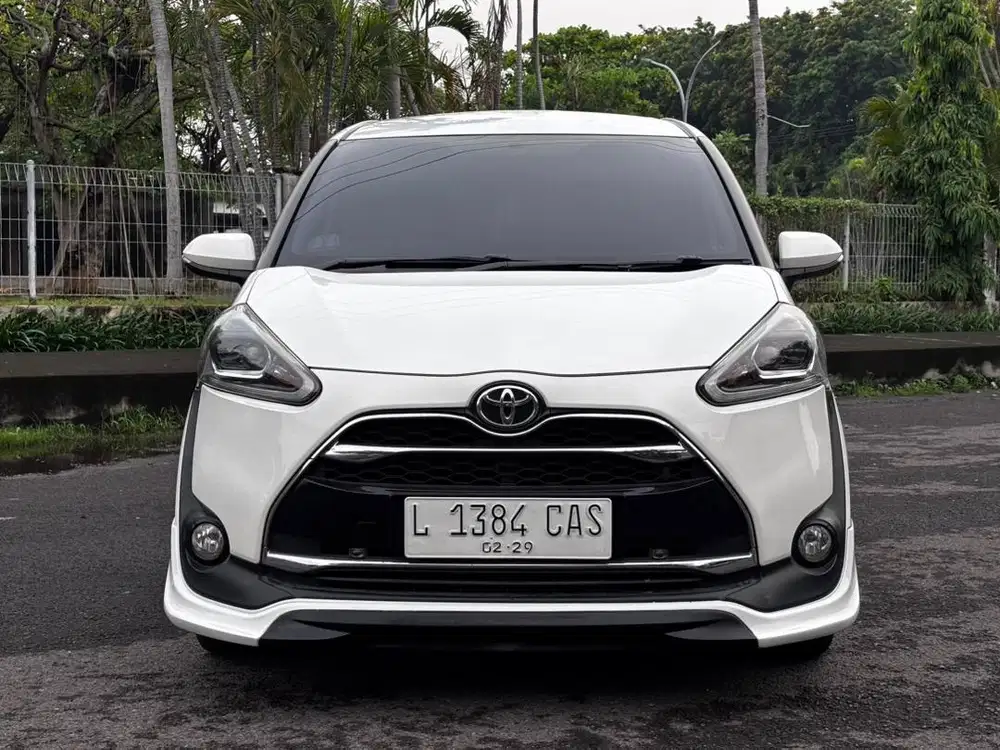 Toyota Sienta Q Matic 2018 bisa Kredit / TT siap Pakai
