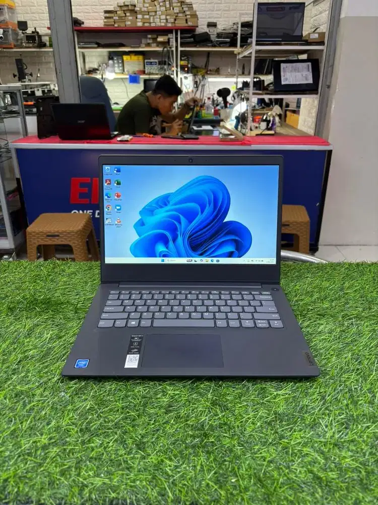Jual Laptop Lenovo slim 3 4/256