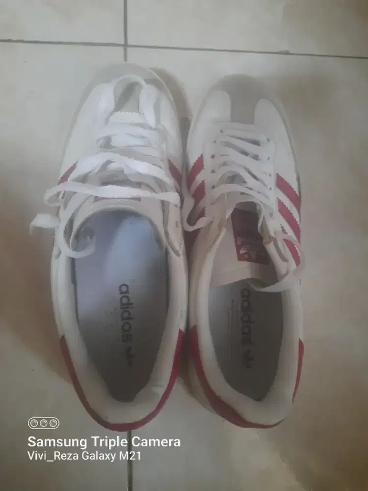 Jual cepat aja sepatu adidas