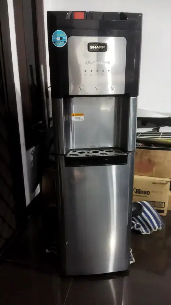 Dispenser Sharp Galon Bawah Panas dingin normal