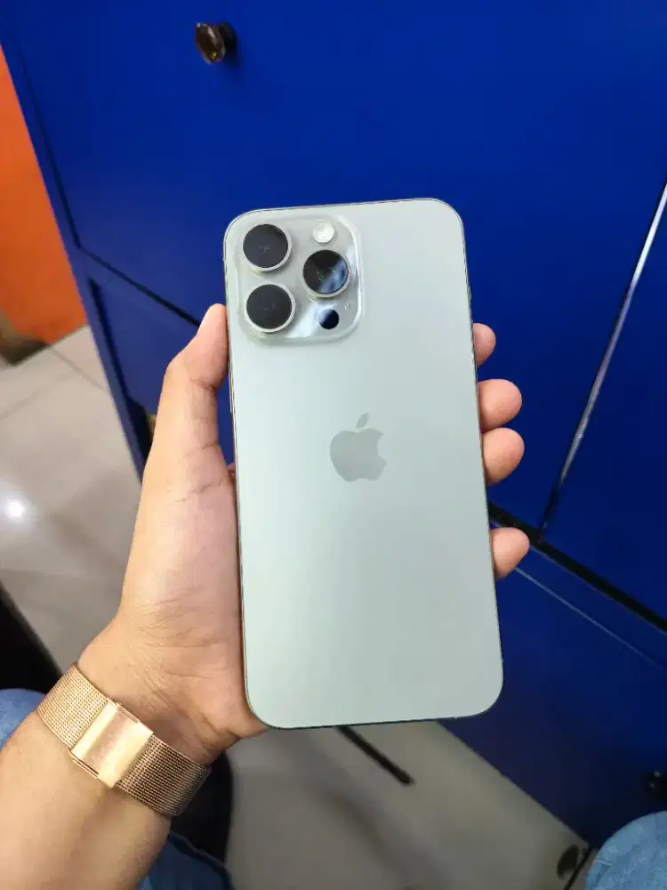 Seken iphone 15 Pro Max 512 Garansi Off
