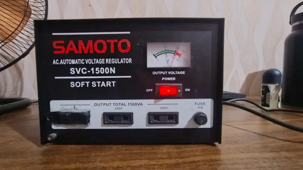 Stabilizer Samoto 1500 VA