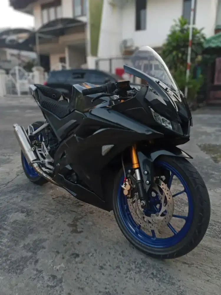YAMAHA R15 V3 2019