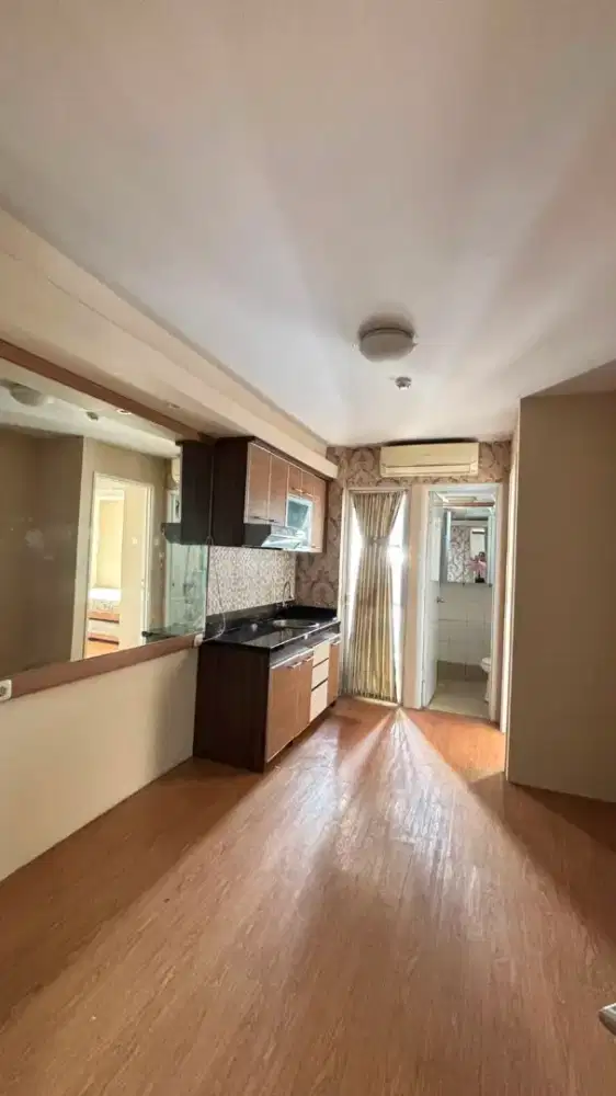 Disewakan 2 BR Semi Furnished Apartemen Bassura City