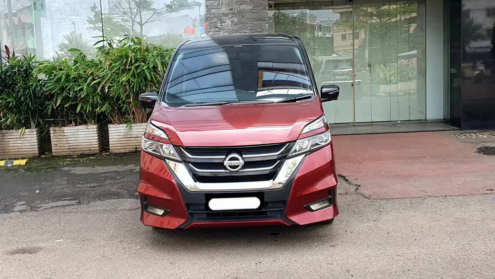 Km 70rb nissan serena hws 2022 merah pajak panjang