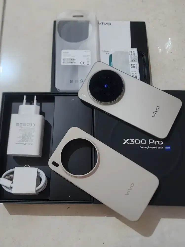 Vivo X300 Pro 5G 16/512Gb  warna Brown, kondisi 99,9% Sempurna