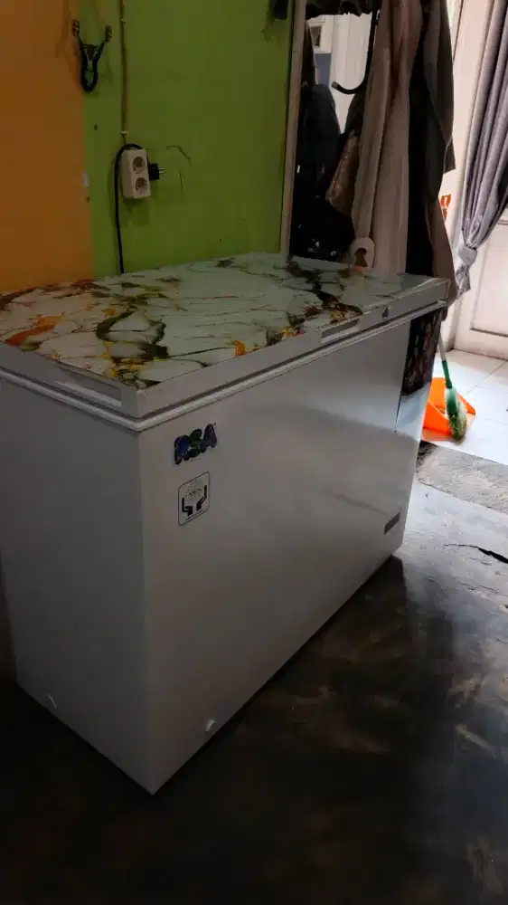 DIJUAL FREEZER RSA