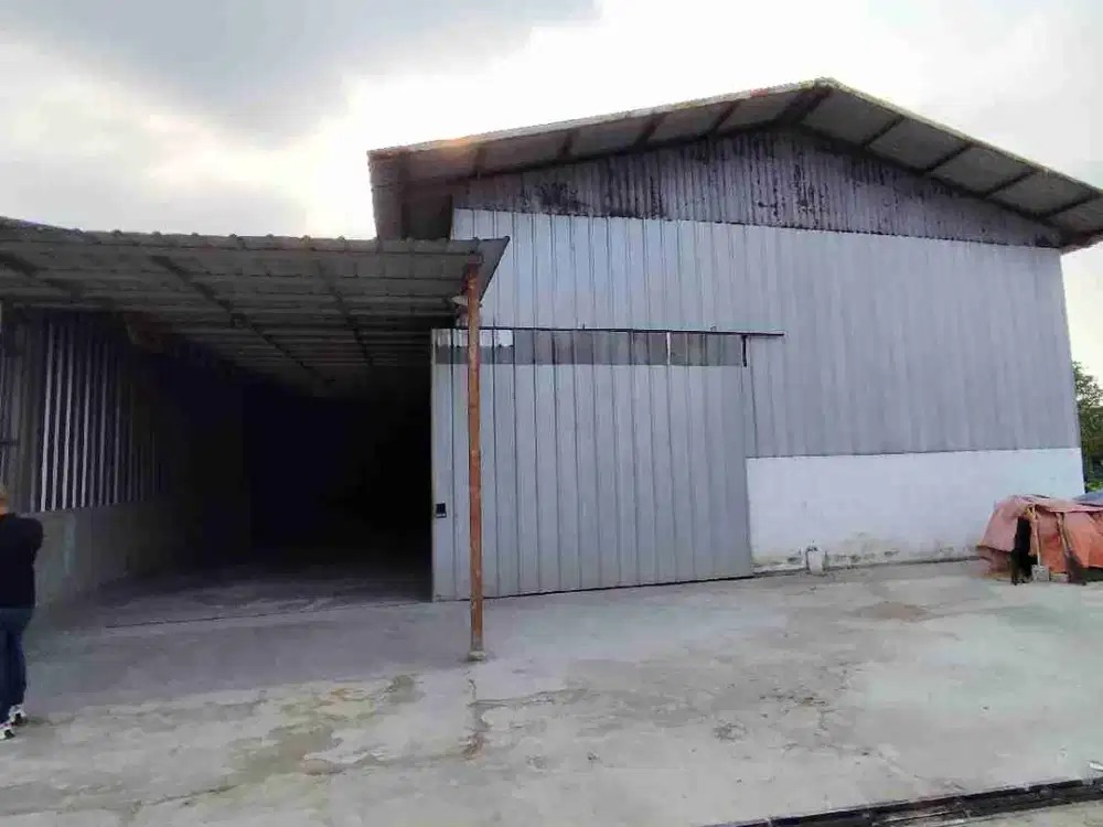 DI SEWA CEPAT ! gudang besar murah siap pakai di tata kemuning legok Tangerang
