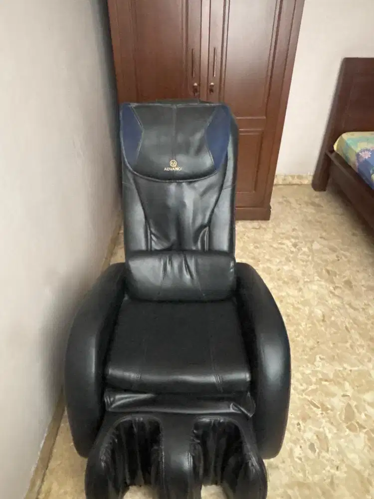 Kursi Pijat Advance