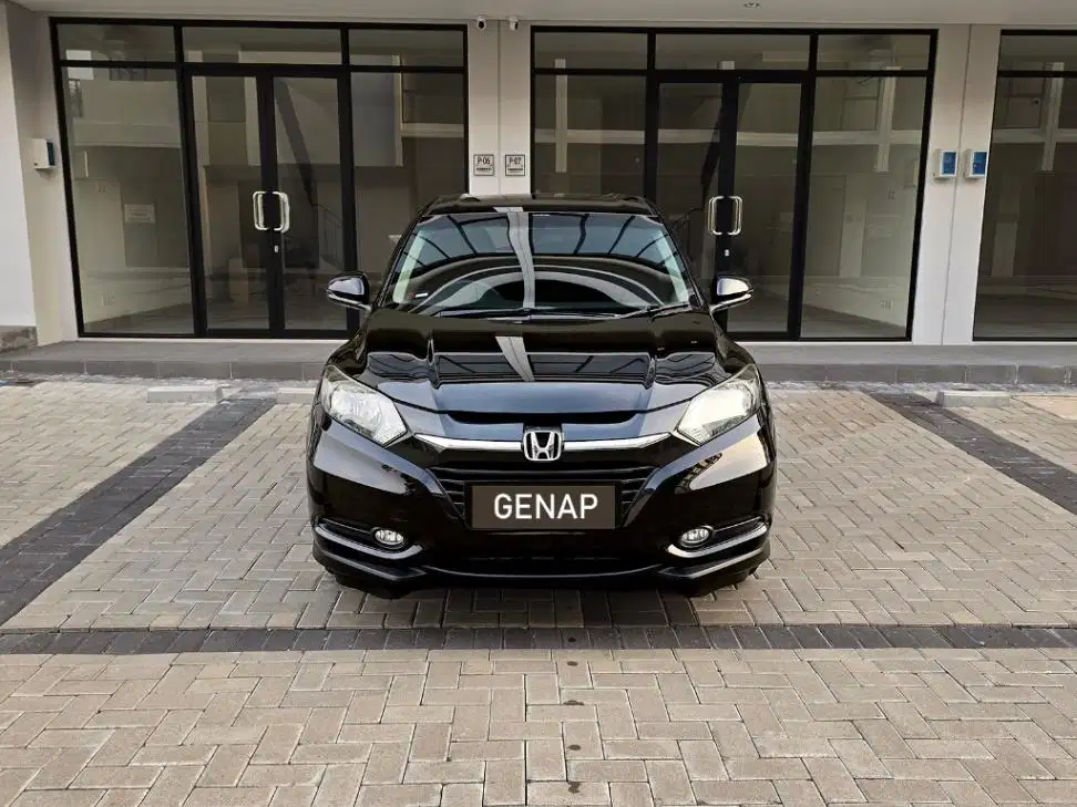 Pajak Panjang. HRV E 1.5 AT 2016 Hitam