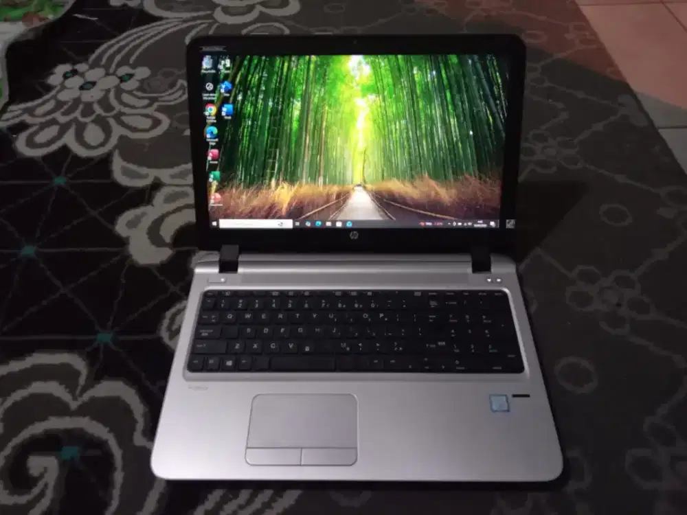 Laptop HP i3 gen 6 15inc